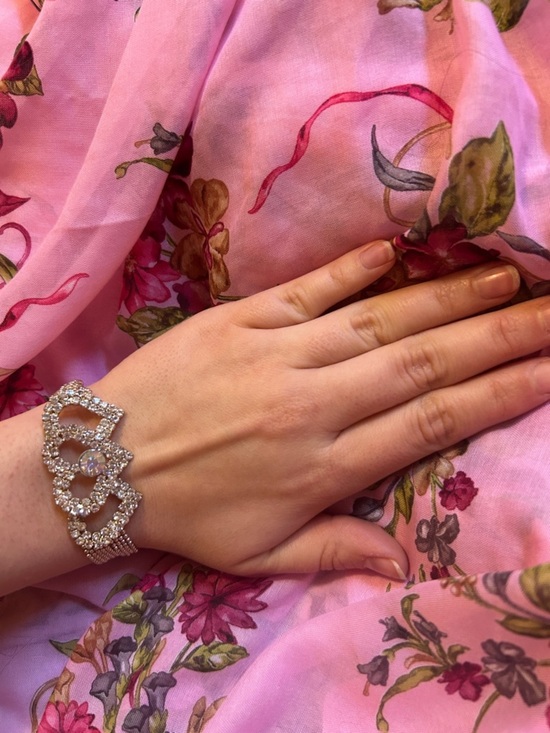 Jewelry - Heart Sparkly Rhinestone Statement silver tone Chain Crystal Bracelet